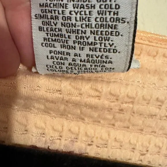 PERFECT for SPRING.SUMMER FLORAL PRINT TOP   LARGE - Picture 4 of 5